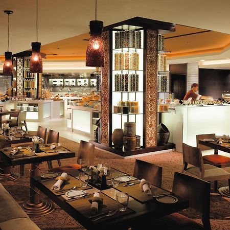 Shangri-La Surabaya Eksteriør bilde