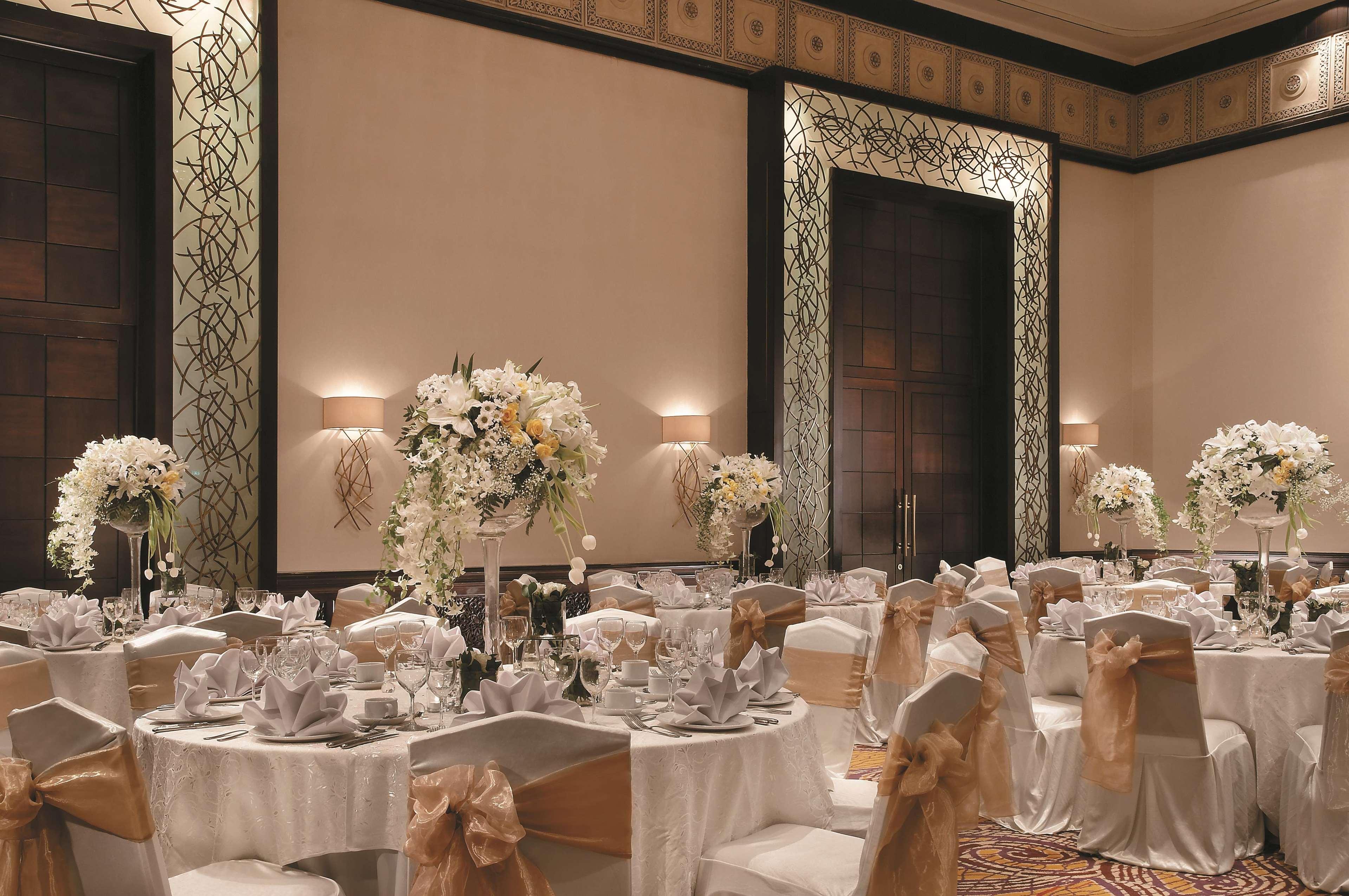 Shangri-La Surabaya Eksteriør bilde